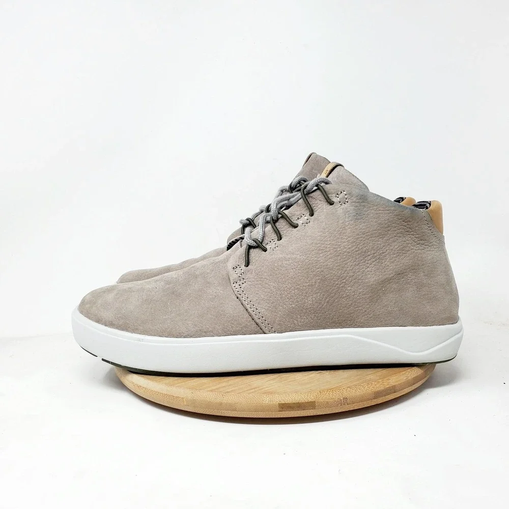Olukai Nana Hele Boots Mens 9 Grey Nubuck Leather Classic Chukka Sneaker Shoes
